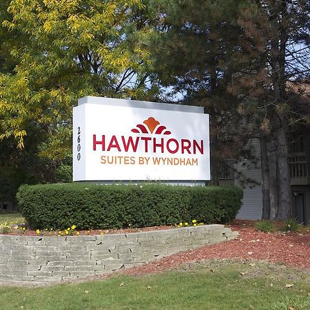Hawthorn Suites Of Трой Екстер'єр фото