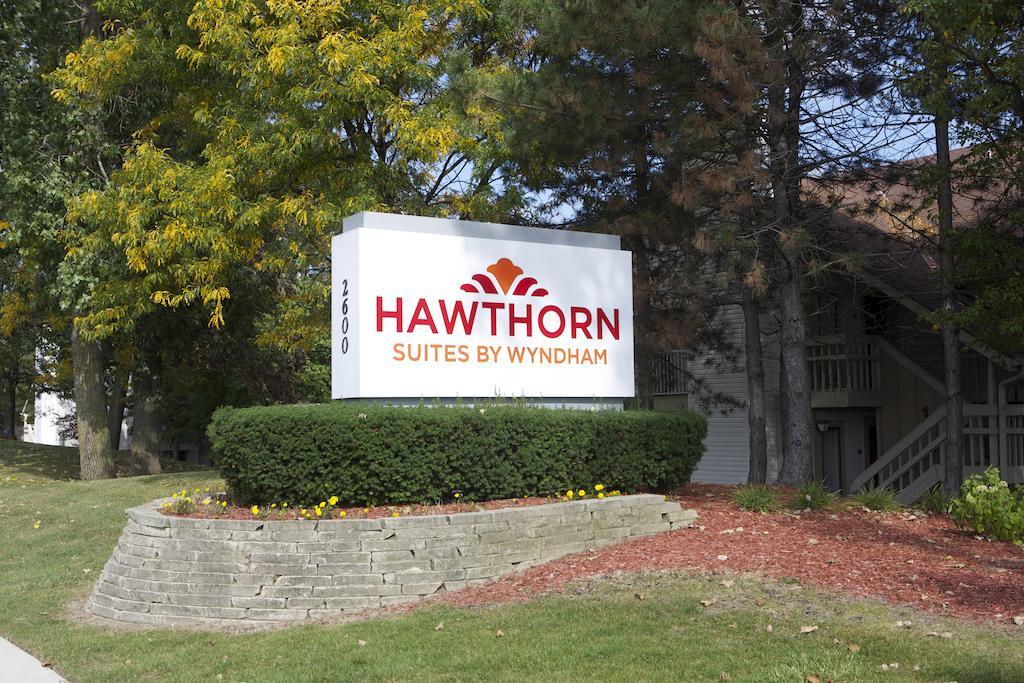 Hawthorn Suites Of Трой Екстер'єр фото